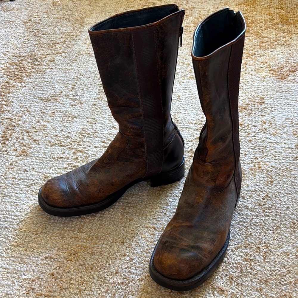 Women’s Modaitalia Brown Leather Zip Up Boots, size 7